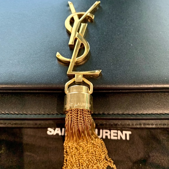 Saint Laurent Kate Tassel Chain Wallet - Picture 3 of 12